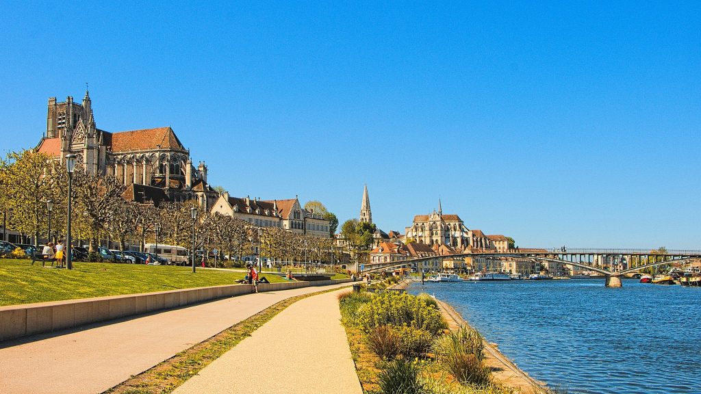 Pompes funèbres et funérarium à Auxerre (89)