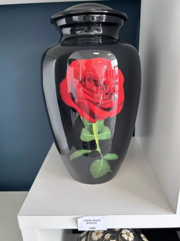 urne rose rouge